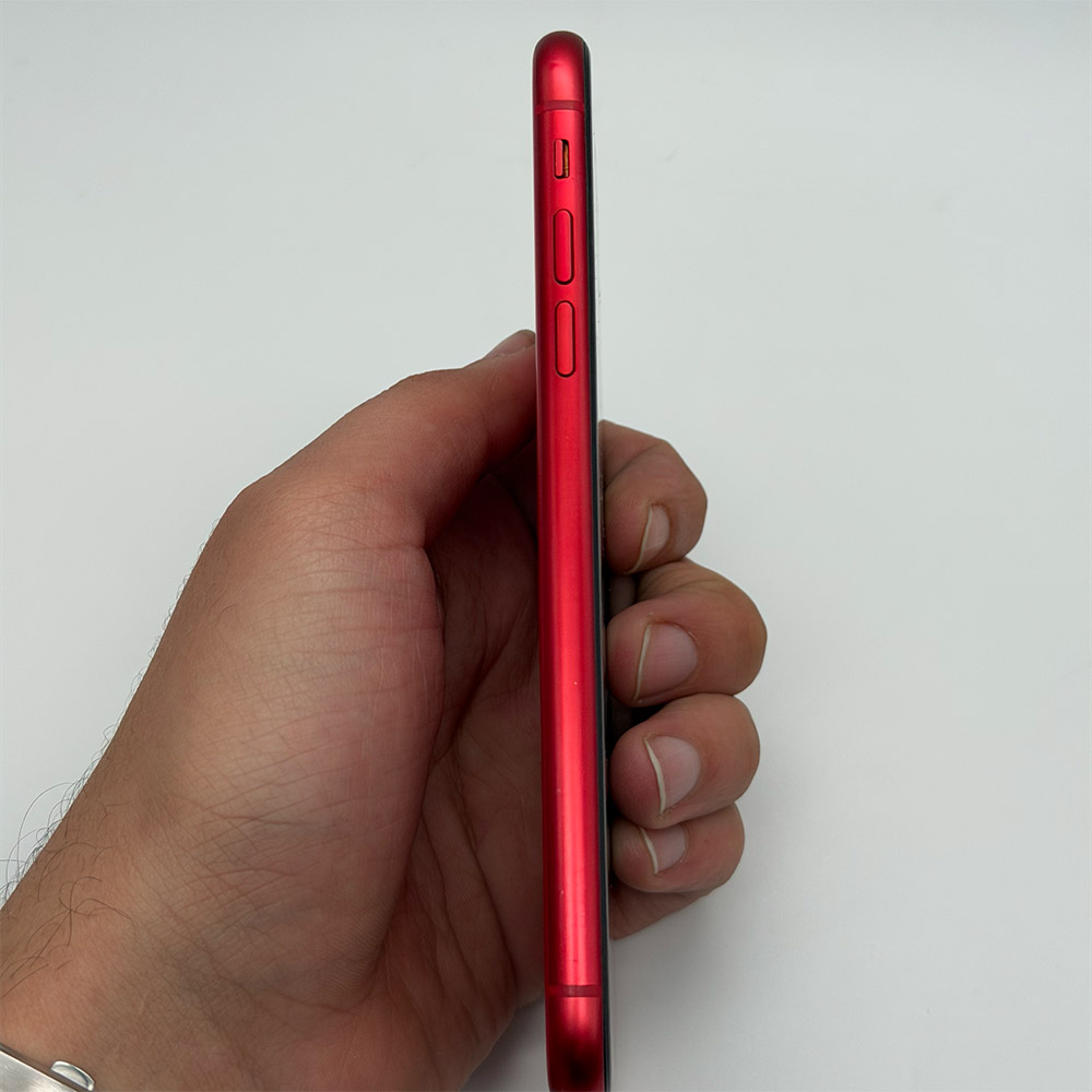 گوشی موبایل دست دوم اپل مدل iPhone 11 ظرفیت 256 گیگابایت رنگ قرمز دو سیم کارت ZA/A