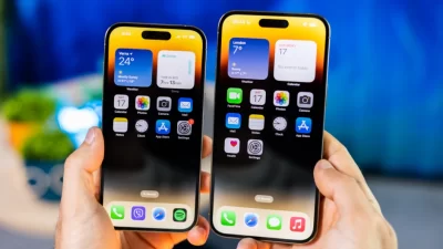 Apple iPhone 14 Pro Max vs iPhone 14 Pro Pick on your own size