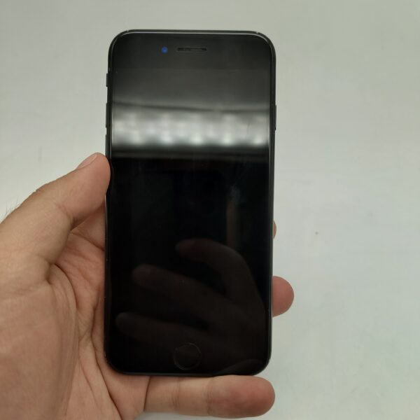 گوشی موبایل دست دوم اپل مدل iPhone SE 2020 پارت نامبر LL/A ظرفیت ۱۲۸ گیگابایت مشکی