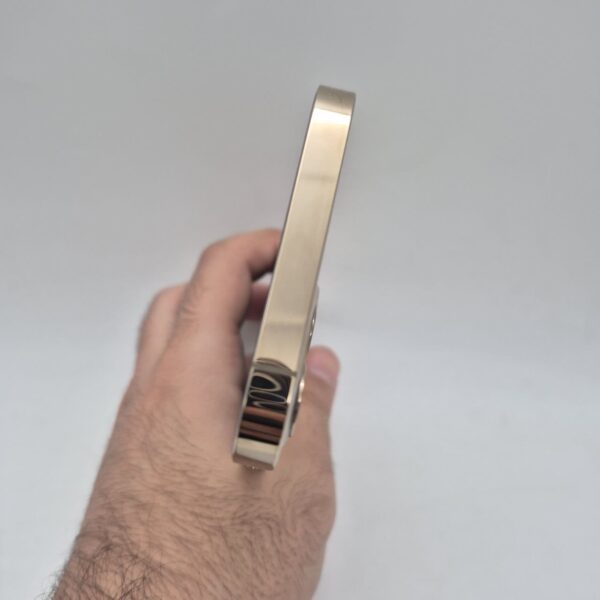 گوشی موبایل دست دوم اپل iphone 12 pro ظرفیت 256GB رنگ طلایی دو سیم ZA