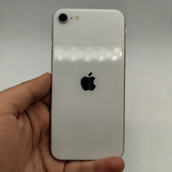گوشی موبایل دست دوم اپل مدل  iphone se 2022 _ ظرفیت ۱۲۸ _ رنگ استارلایت