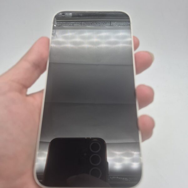 گوشی موبایل دست دوم اپل مدل iphone 13 ظرفیت ۱۲۸ گیگ | رنگ استارلایت دو سیم ZA/A