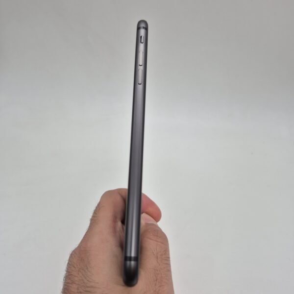 گوشی موبایل دست دوم اپل iphone 8 plus رنگ خاکستری ظرفیت 64GB پارت نامبر X/A