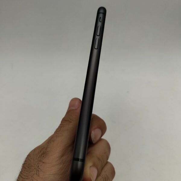 گوشی موبایل دست دوم اپل مدل iPhone 11 ظرفیت 128 گیگ رنگ مشکی دوسیم ZA