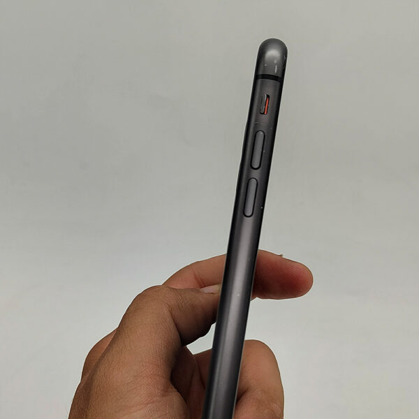 گوشی موبایل دست دوم اپل مدل iPhone 11 ظرفیت 128 گیگ رنگ مشکی CH/A