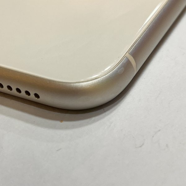 گوشی موبایل دست دوم اپل مدل iPhone 11 ظرفیت 128 گیگابایت رنگ سفید CH