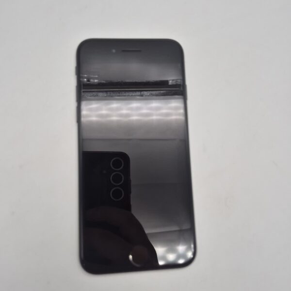 گوشی موبایل دست دوم اپل مدل iPhone SE 2020 ظرفیت 128 گیگابایت مشکی LL/A