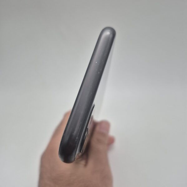 گوشی موبایل دست دوم اپل مدل iPhone 11 ظرفیت 128 گیگ رنگ مشکی CH دوسیم