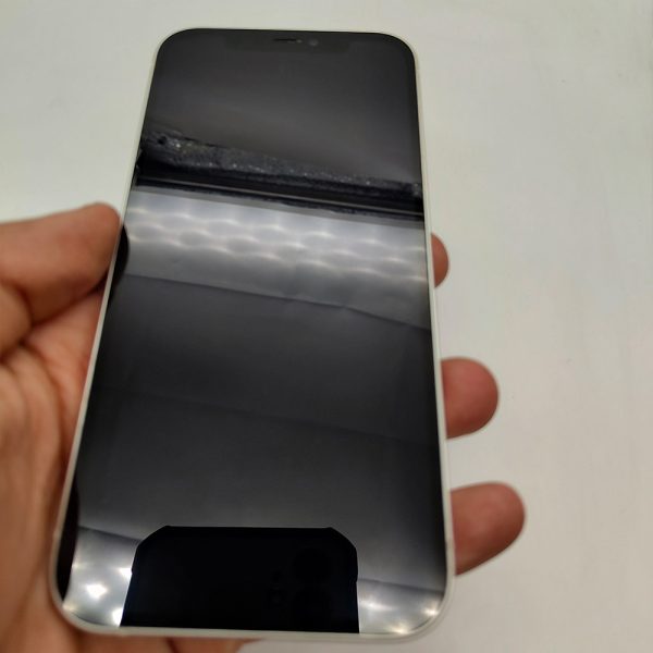 گوشی موبایل دست دوم اپل مدل iPhone 12 سفید ۱۲۸ گیگ ZAA