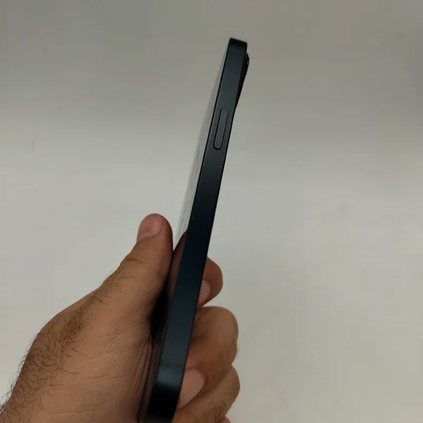 گوشی موبایل دست دوم اپل iPhone 13 ظرفیت 128 گیگ میدنایت دوسیم کارت CH