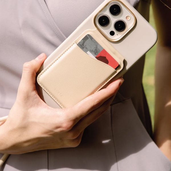 جاکارتی استند و آینه یونیک کوئل Esme Magnetic Cardholder with Mirror and Stand Coehl رنگ کرم تیره