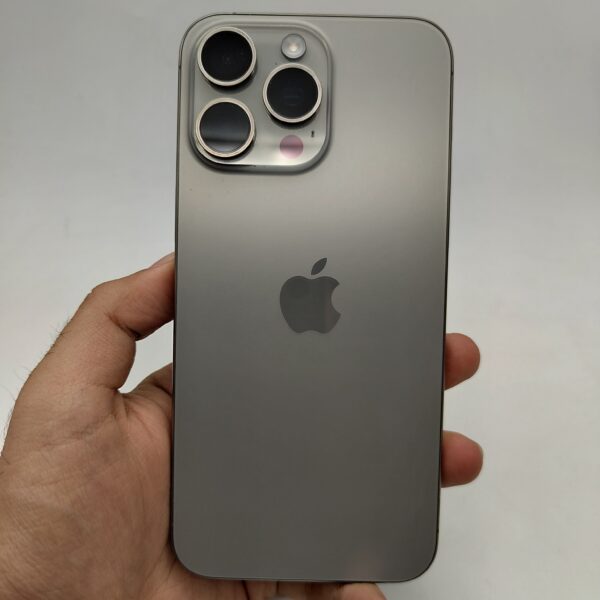 گوشی موبایل دست دوم اپل iPhone 15 Promax رنگ Natural Titanium حافظه 256 گیگ  دوسیم ZA بدون رجیستری
