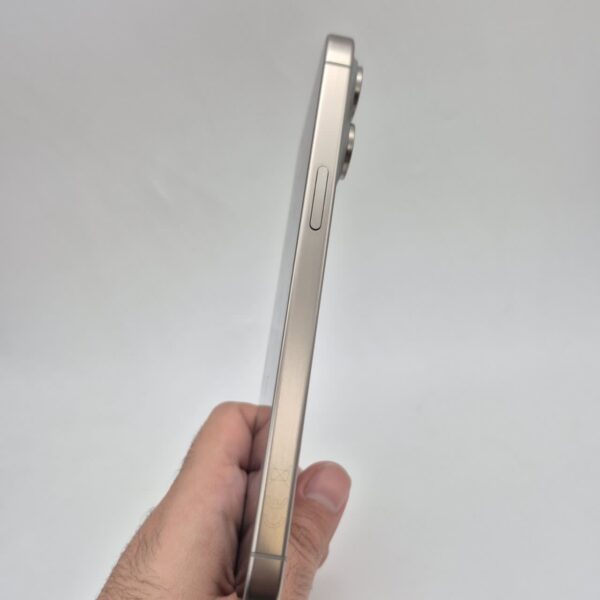 گوشی موبایل دست دوم اپل iPhone 15 Promax رنگ Natural Titanium حافظه 256 گیگ  تک سیم AA بدون رجیستری