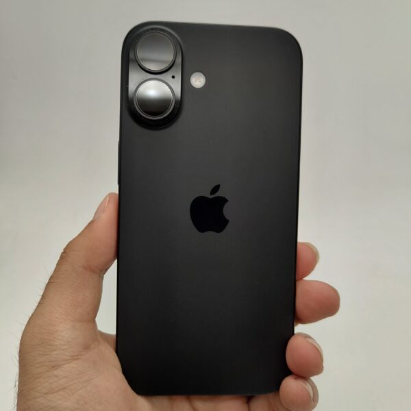 گوشی موبایل دست دوم اپل iPhone 16 ظرفیت 128 گیگ مشکی دوسیم کارت CH با رجیستری و گارانتی
