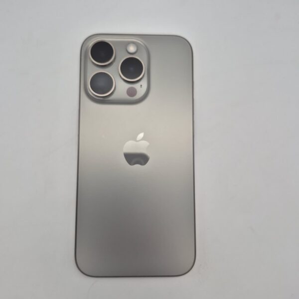 گوشی موبایل دست دوم اپل iPhone 15 Pro رنگ Natural Titanium حافظه 256 گیگ CH/A بدون رجیستری