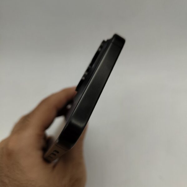 گوشی موبایل دست دوم iPhone 15 ProMax رنگ Black Titanium حافظه ۲۵۶ گیگ ZAA دو سیم کارت بدون ریجستر