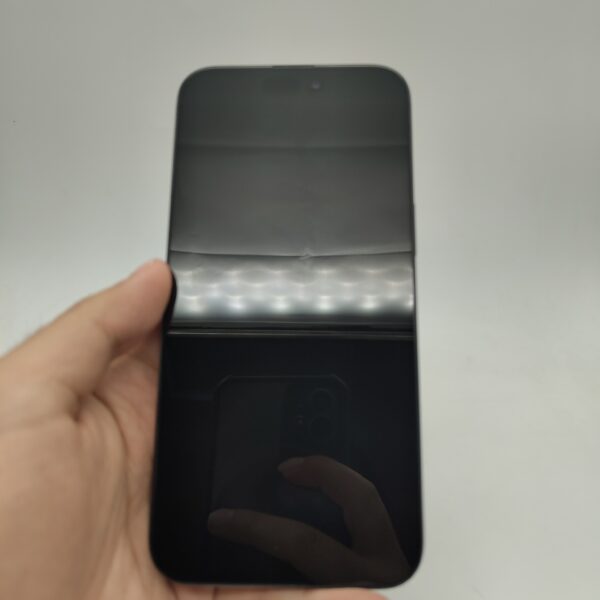 گوشی موبایل دست دوم iPhone 15 ProMax رنگ Black Titanium حافظه ۲۵۶ گیگ ZAA دو سیم کارت بدون ریجستر