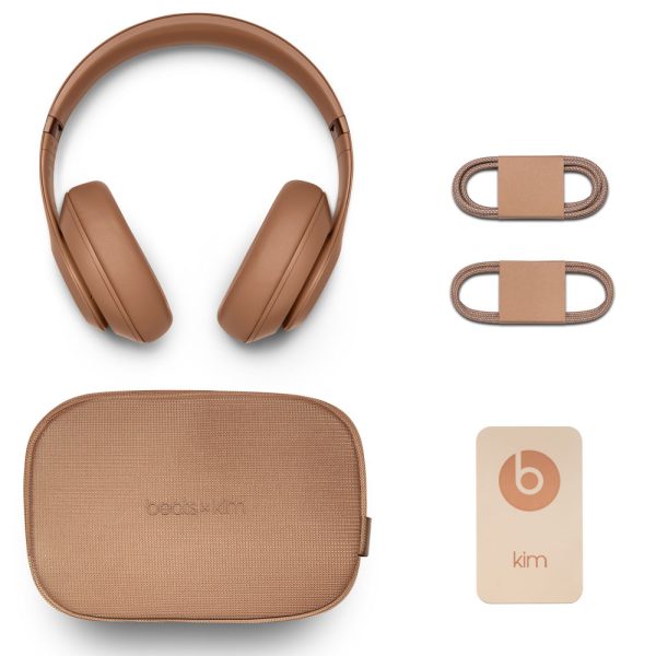 هدفون بی سیم بیتس مدل Beats Studio X Pro Kim Kardashian Dune رنگ قهوه‌ای