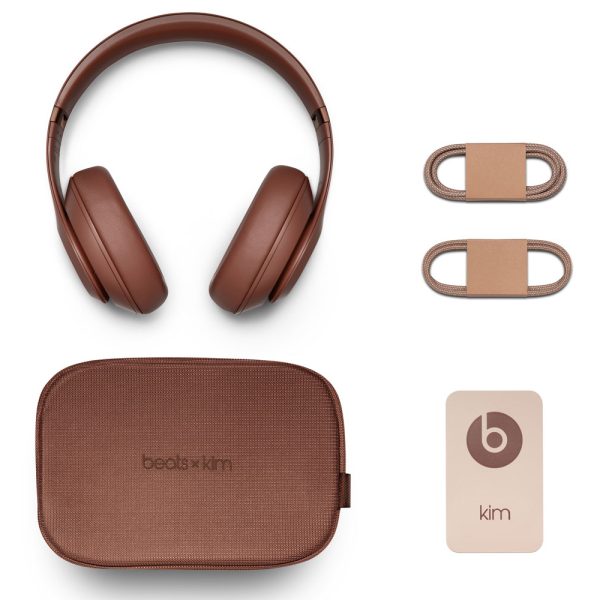 هدفون بی سیم بیتس مدل Beats Studio X Pro Kim Kardashian Earth رنگ قهوه‌ای تیره