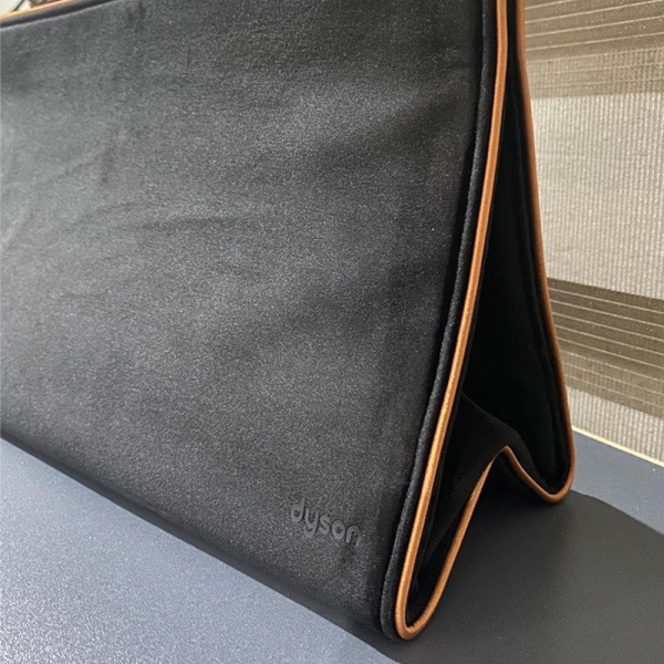 کیف دستی دایسون رنگ مشکی مدل Dyson-designed storage bag (cooper/Black)