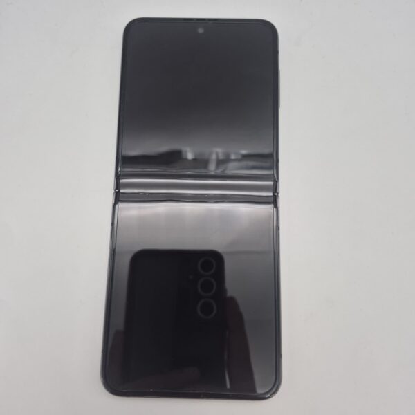 گوشی موبایل سامسونگ مدل Galaxy Z Flip 5 دست دوم - ظرفیت 256 گیگابایت رم 12 گیگابایت تک سیم‌کارت