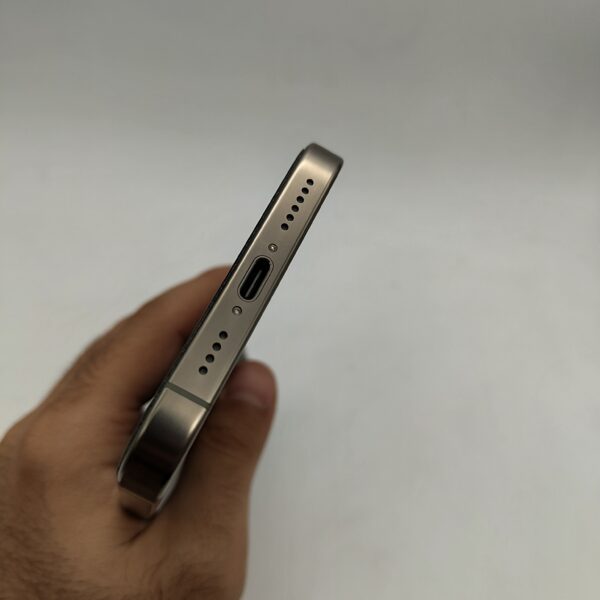 گوشی موبایل دست دوم اپل iPhone 16 ProMax رنگ Natural حافظه 256 گیگ دو سیم پارت نامبر ZA