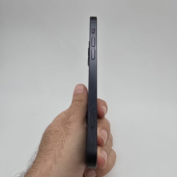 گوشی موبایل دست دوم اپل مدل iPhone 12 مشکی 128 گیگابایت دو سیم کارت CH