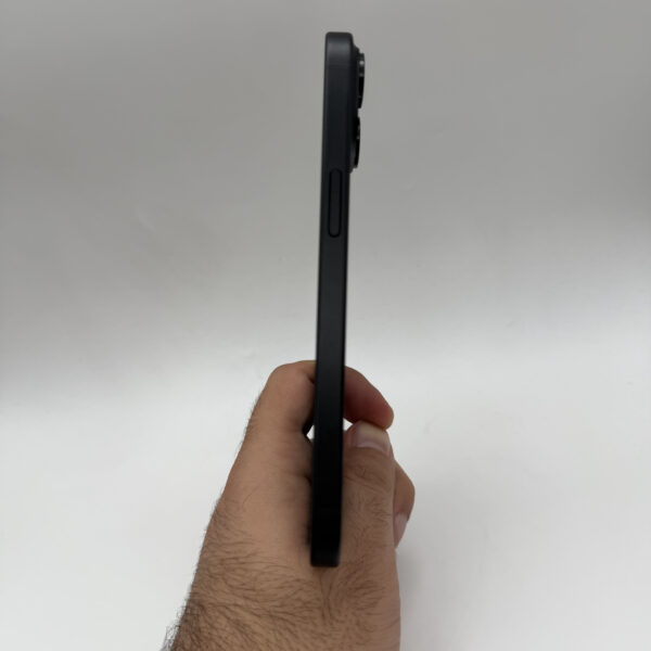 گوشی موبایل دست دوم اپل مدل iPhone 15 ظرفیت 128 گیگ | رنگ مشکی بدون رجیستری دو سیم CH