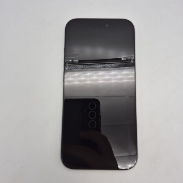 گوشی موبایل دست دوم اپل مدل iPhone 15 ظرفیت 128 گیگ | رنگ مشکی بدون رجیستری دو سیم CH