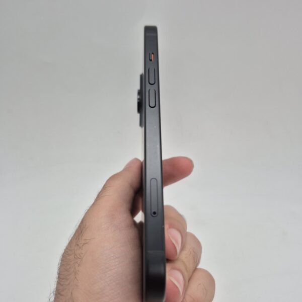 گوشی موبایل دست دوم اپل مدل iPhone 15 ظرفیت 128 گیگ | رنگ مشکی بدون رجیستری دو سیم CH