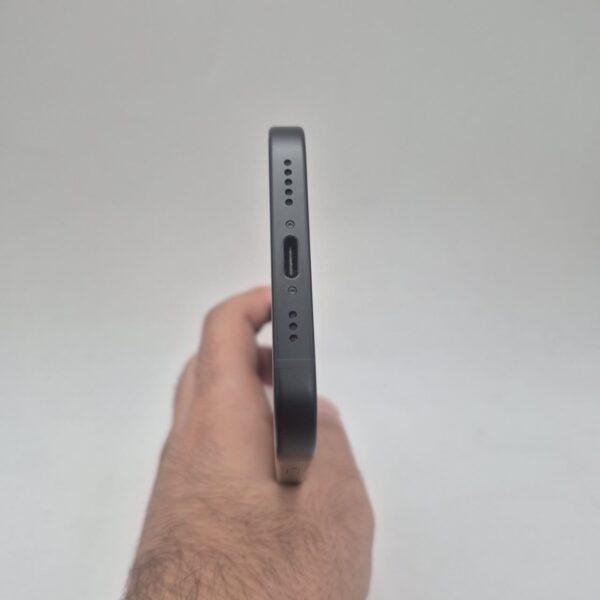 گوشی موبایل دست دوم اپل مدل iphone 15 ظرفیت 128 گیگ | رنگ مشکی دو سیم CH ریجستر نشده