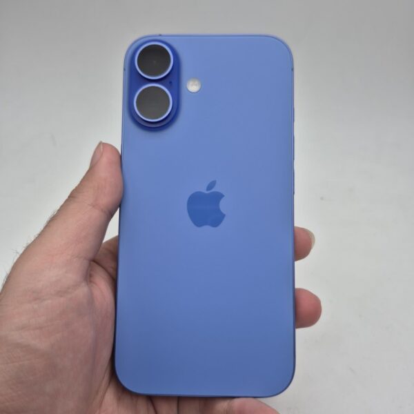 گوشی موبایل دست دوم باکس iPhone 16 ظرفیت 128 گیگ آبی دوسیم کارت CH