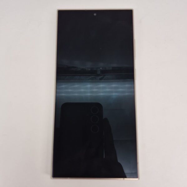 گوشی موبایل دست دوم سامسونگ مدل Galaxy S24 Ultra  ظرفیت 256 گیگ رم ۱۲ گیگ رنگ خاکستری