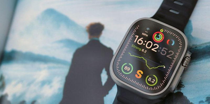 مقایسه نمایشگر و طراحی ظاهری اپل واچ اولترا ۲ با اپل واچ اولترا ۳