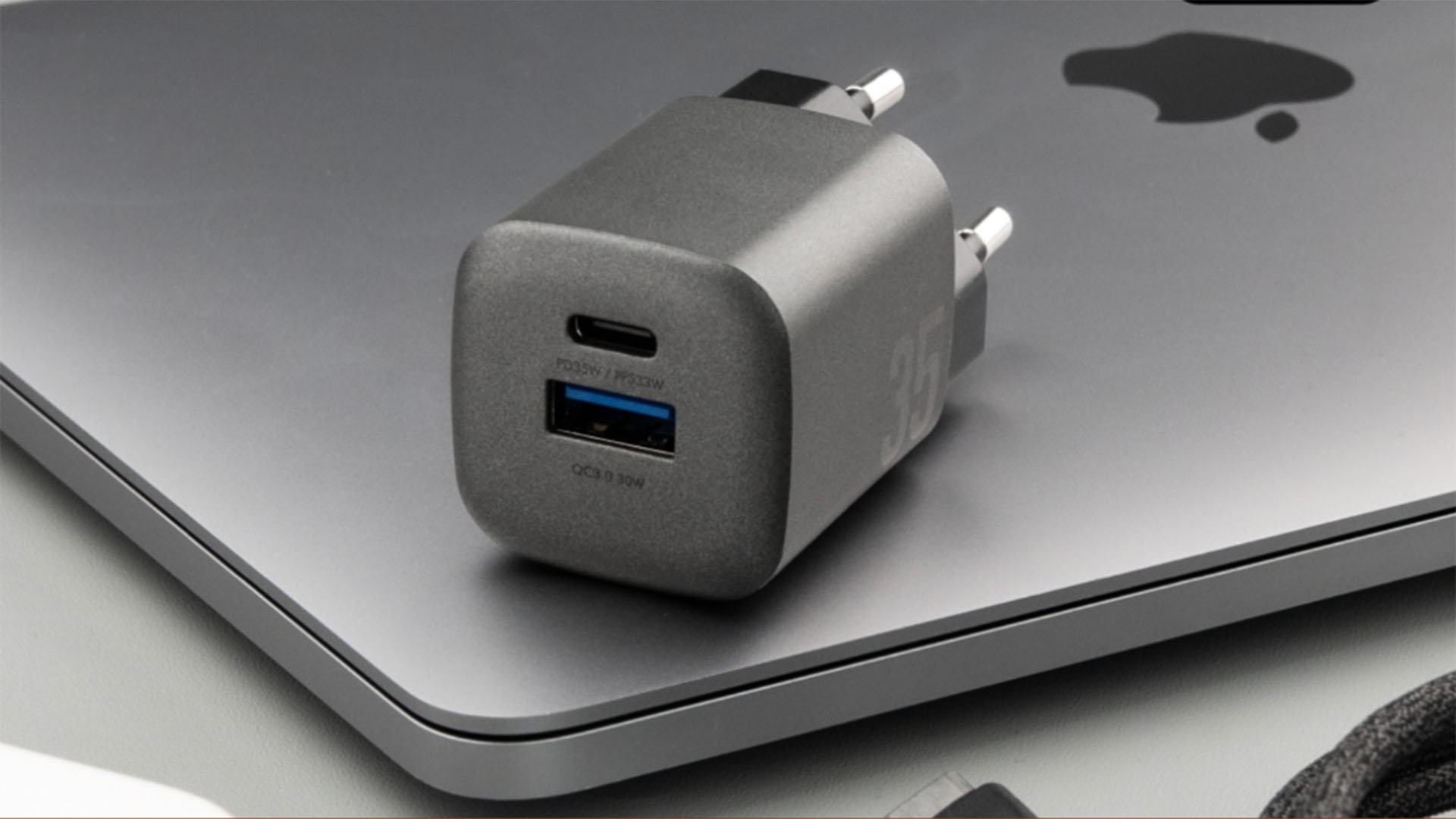 شارژر دیواری 35 وات برند انرژیا مدل Energea AmpCharge GaN35 - رنگ مشکی