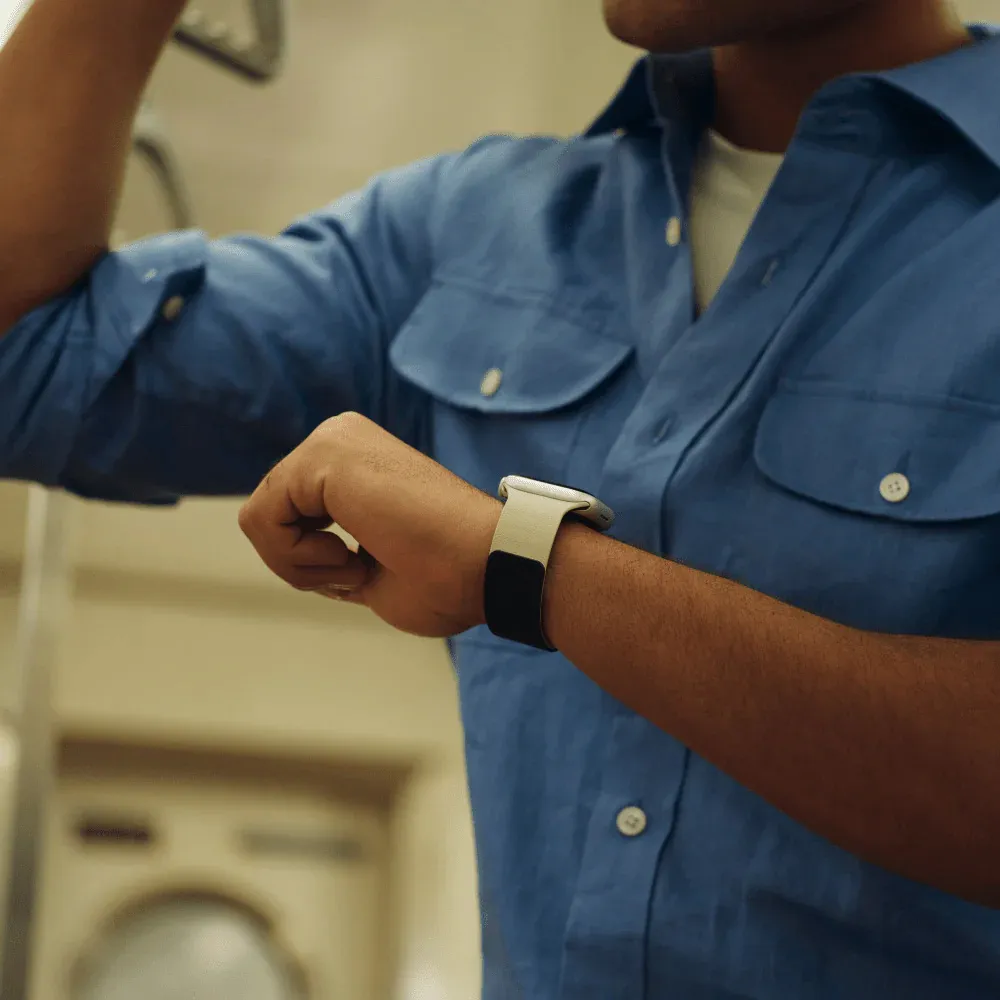 بند دورو اپل واچ برند مافت مدل MOFT Snap Duo Watch Band سایز ۳۸/۴۰/۴۱/۴۲ میلی متر رنگ مشکی/کرم