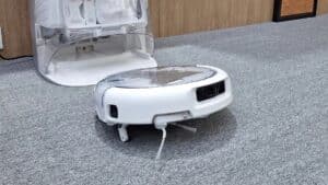 3-ربات جاروبرقی DJI Romo 2