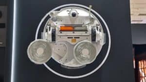 7-ربات جاروبرقی DJI Romo 2