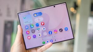 1-رقبای آیفون Duo